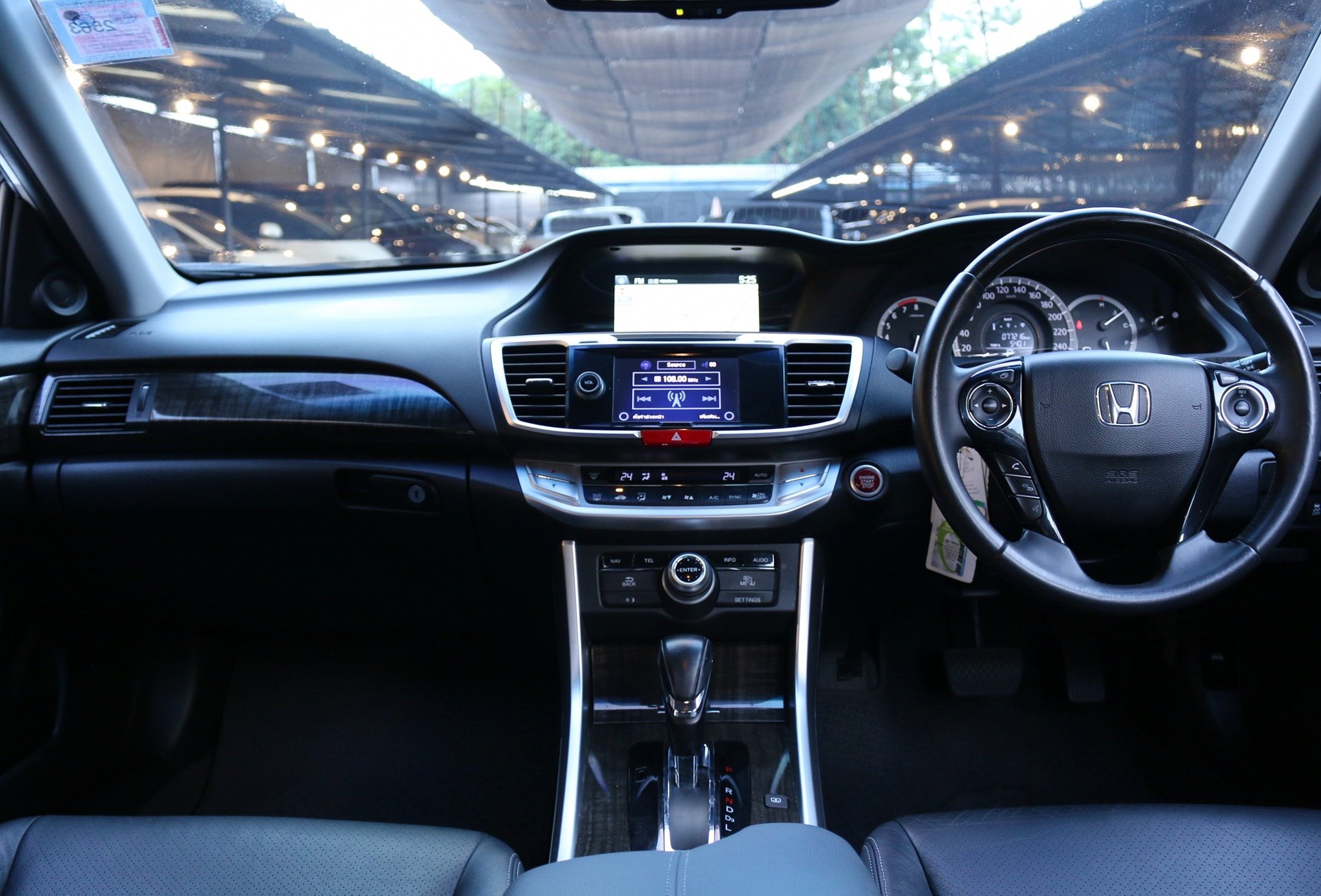Honda Accord Gen 9 ปี 2014 สีขาว (รูปที่ 8)