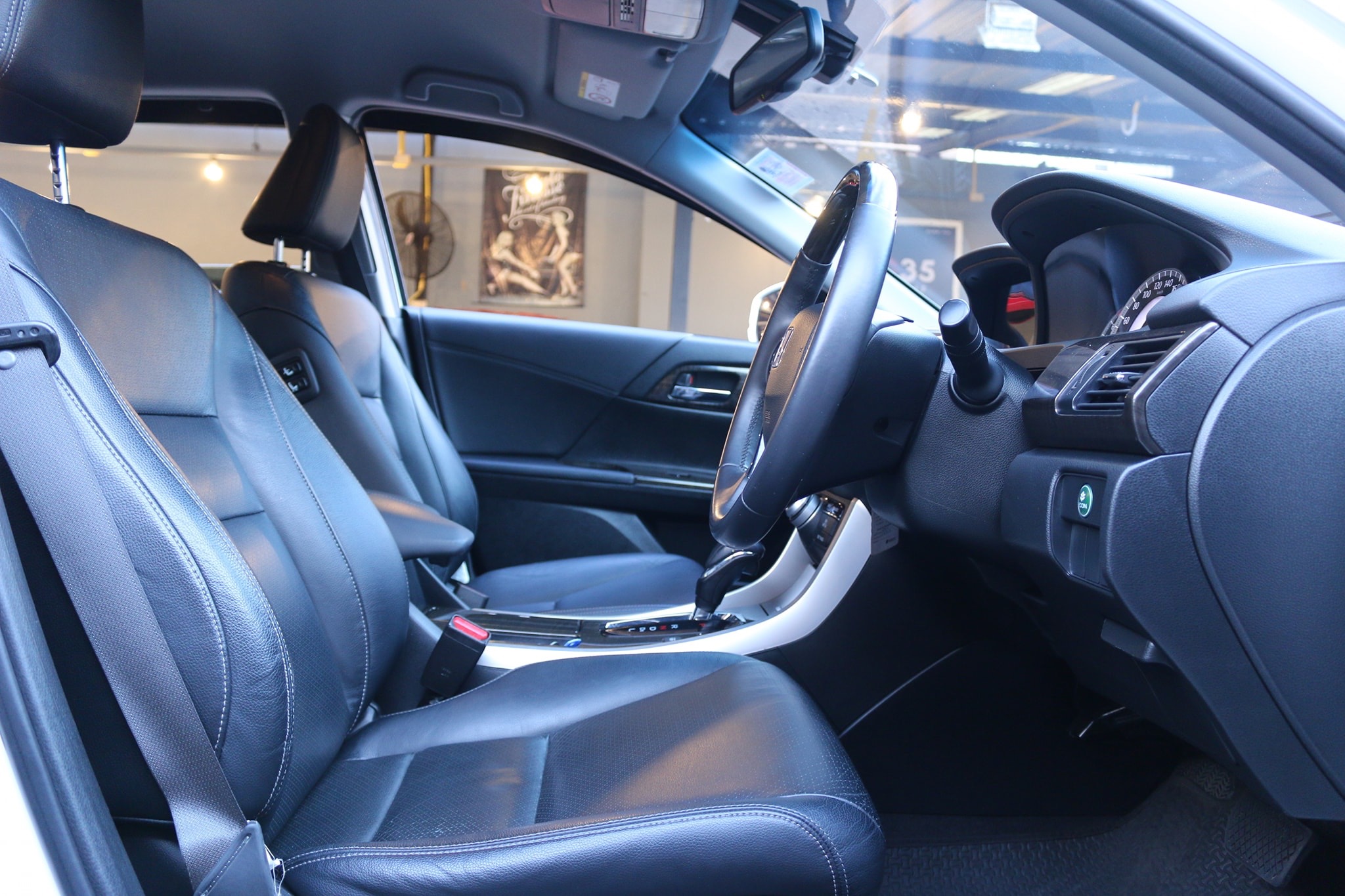 Honda Accord Gen 9 ปี 2014 สีขาว (รูปที่ 10)