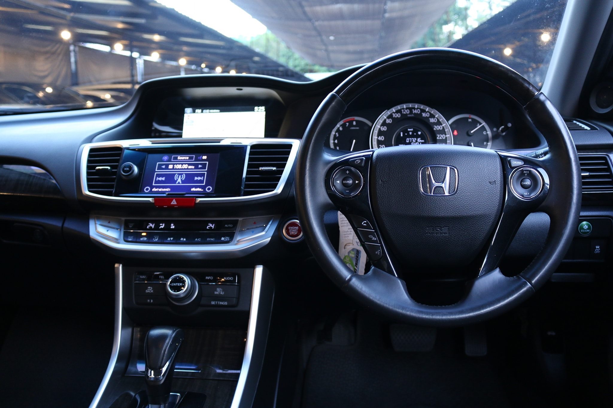 Honda Accord Gen 9 ปี 2014 สีขาว (รูปที่ 9)