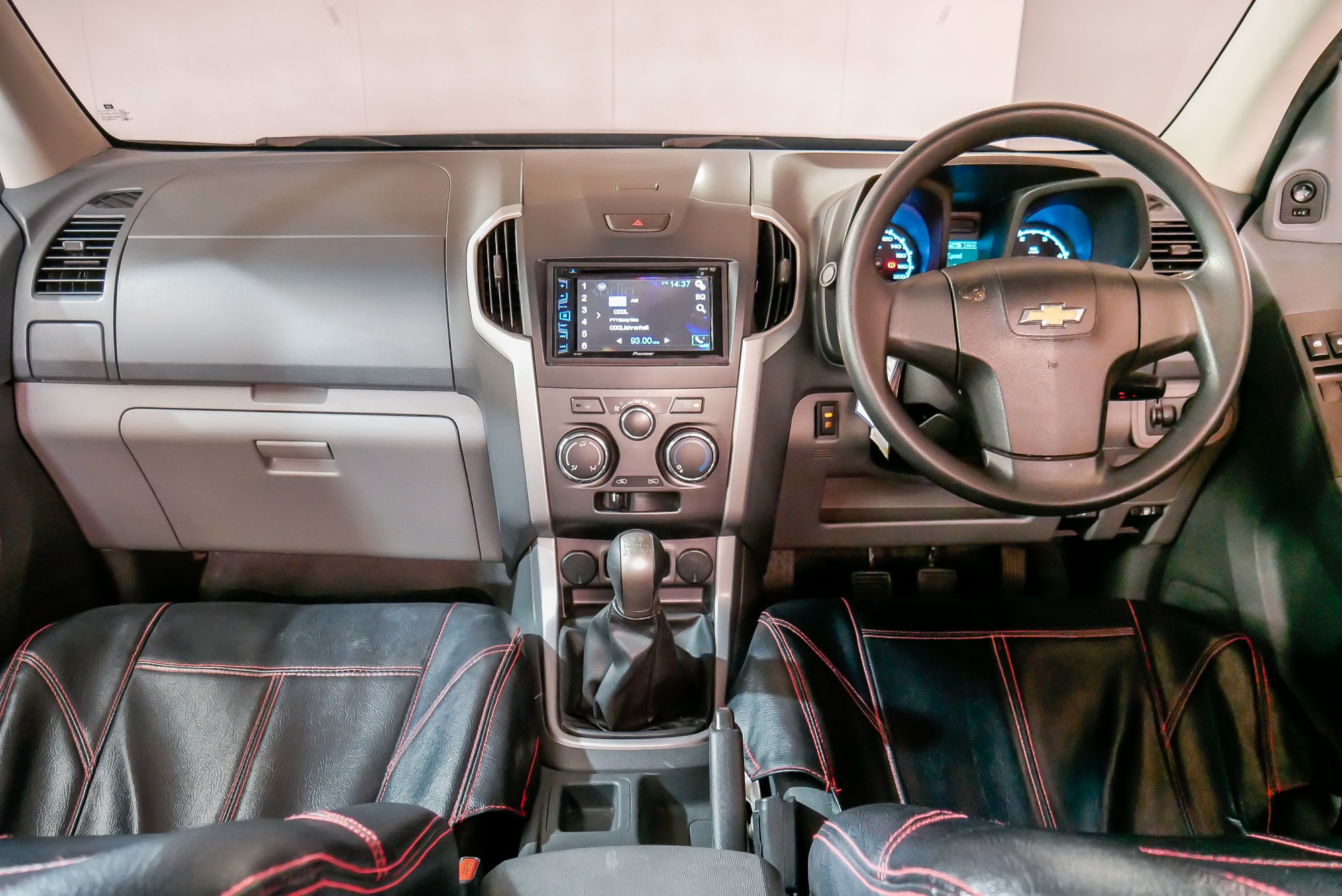 Chevrolet Colorado Gen2 ปี 2014 สีดำ (รูปที่ 5)