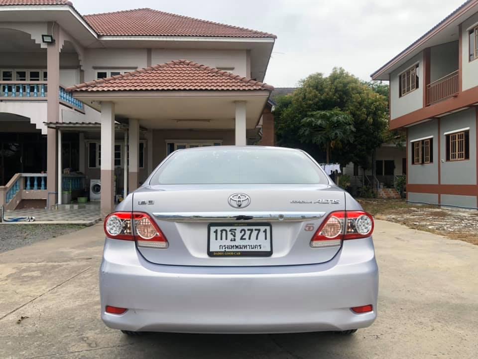 Toyota Corolla Altis ปี 2013 สีเงิน (รูปที่ 4)