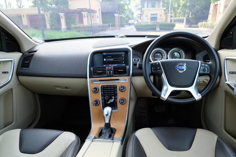 Volvo XC60 ปี 2014 สีดำ (รูปที่ 10)
