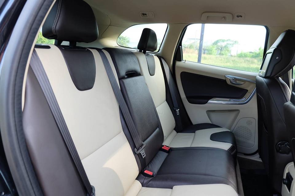 Volvo XC60 ปี 2014 สีดำ (รูปที่ 12)