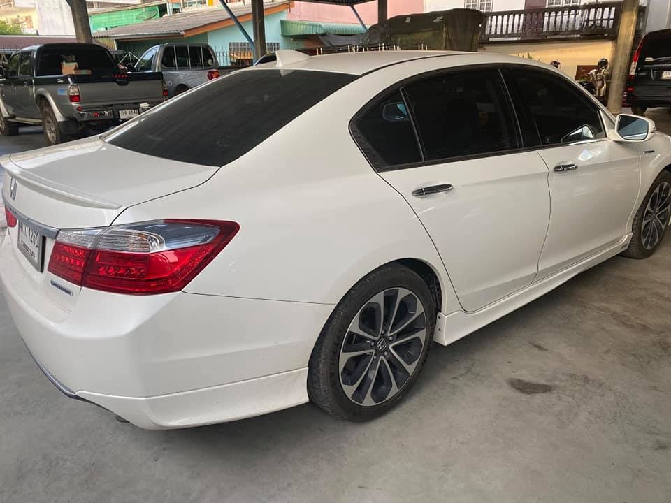 Honda Accord Gen 9 ปี 2014 สีขาว (รูปที่ 8)