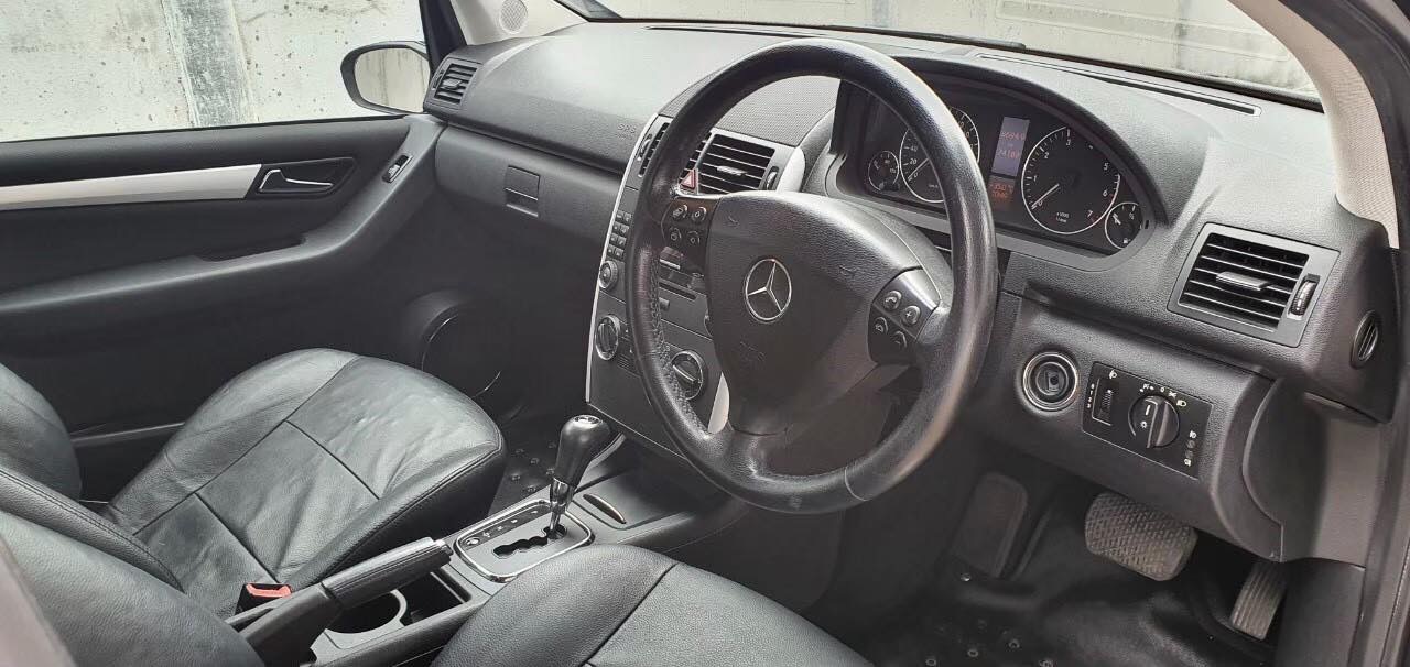 Mercedes-Benz A-Class W169 A170 ปี 2007 สีดำ (รูปที่ 9)