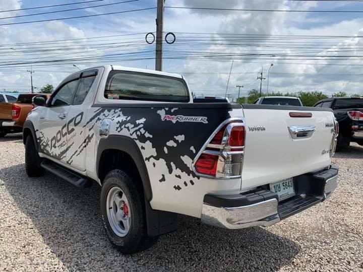 Toyota Hilux Revo Prerunner (Cab) ปี 2015 สีขาว (รูปที่ 12)
