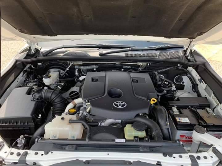 Toyota Hilux Revo Prerunner (Cab) ปี 2015 สีขาว (รูปที่ 14)