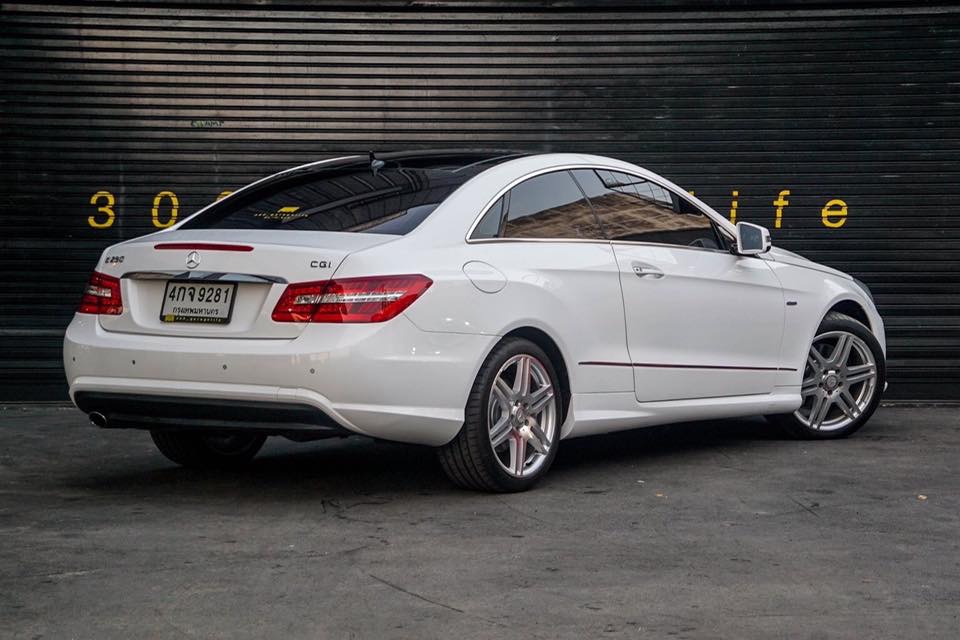 Mercedes-Benz E-Class C207 E250 ปี 2011 สีขาว (รูปที่ 2)