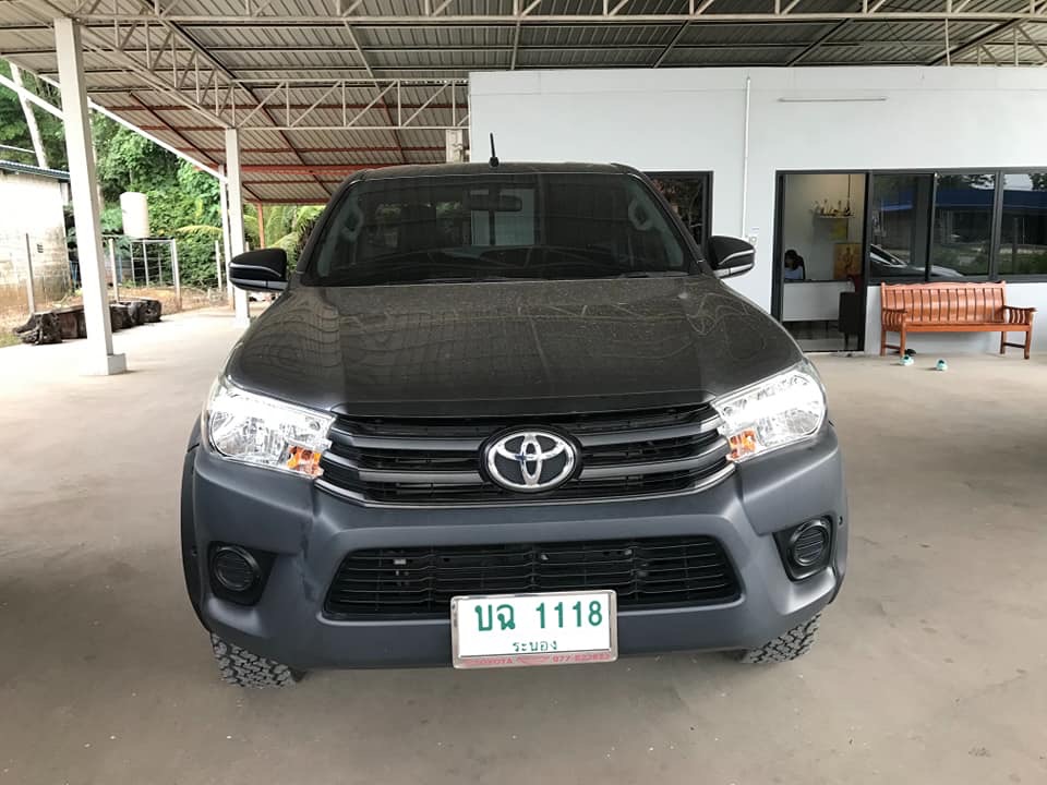 Toyota Hilux Revo ตอนเดียว ปี 2016 สีดำ