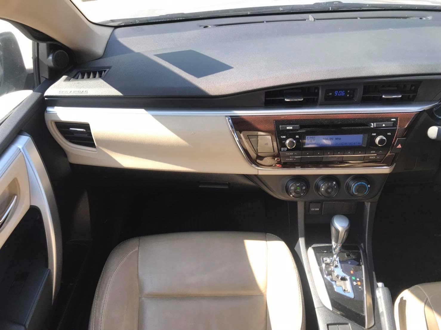 Toyota Corolla Altis โฉม 14-16 ปี 2014 สีเงิน (รูปที่ 7)