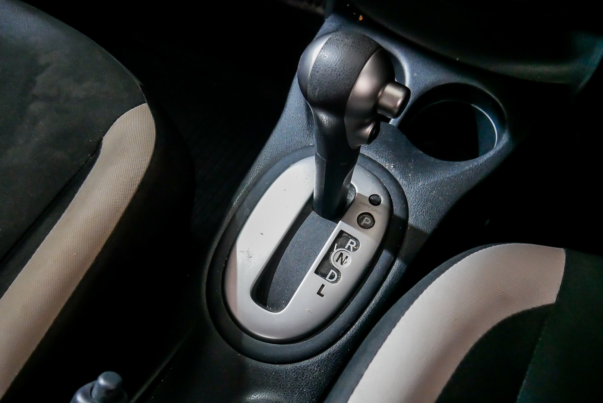 NISSAN NOTE 1.2 V ปี 2018 สีแดง (รูปที่ 14)