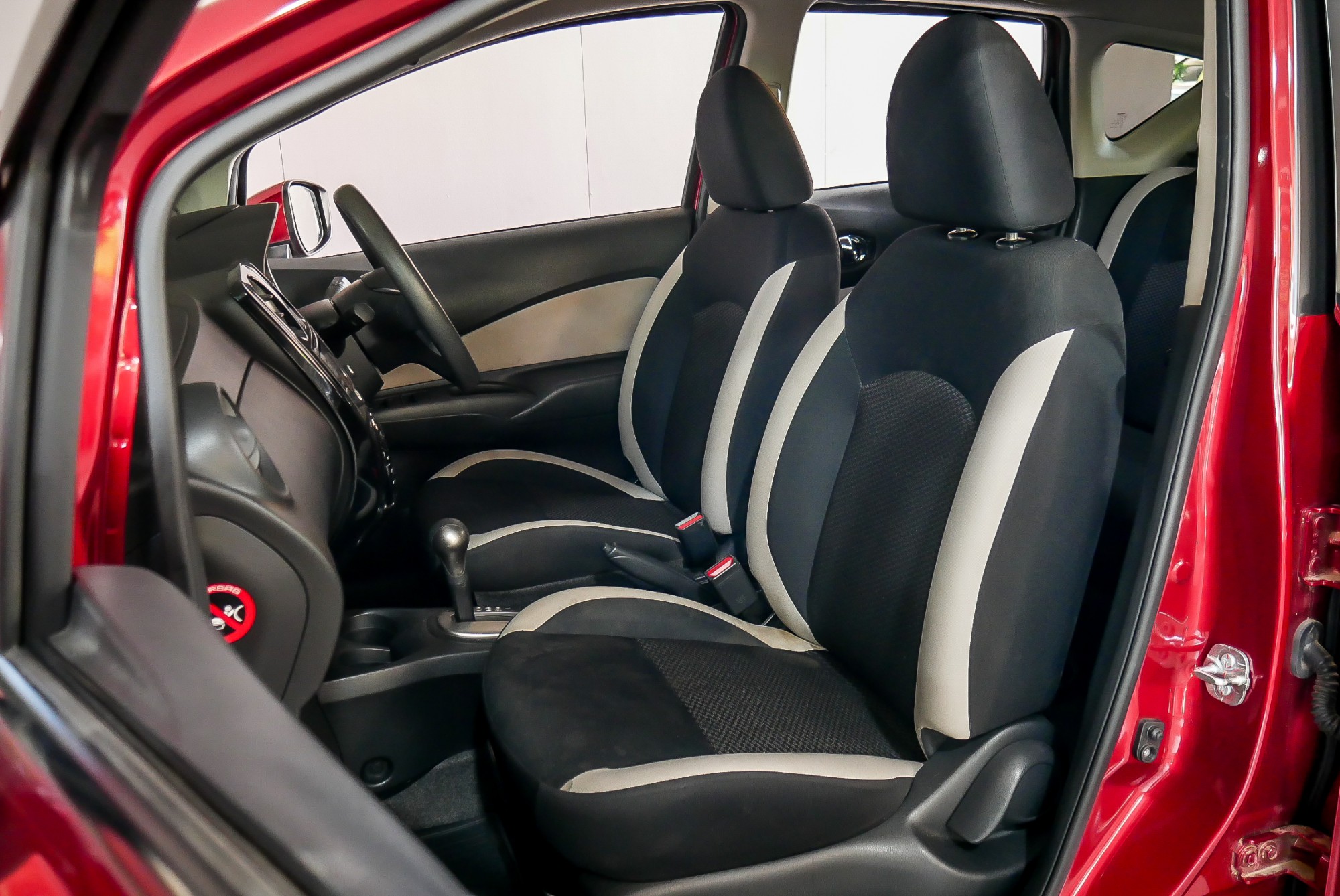 NISSAN NOTE 1.2 V ปี 2018 สีแดง (รูปที่ 7)