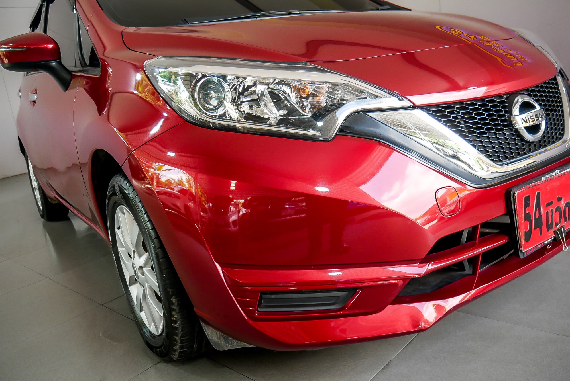 NISSAN NOTE 1.2 V ปี 2018 สีแดง (รูปที่ 4)