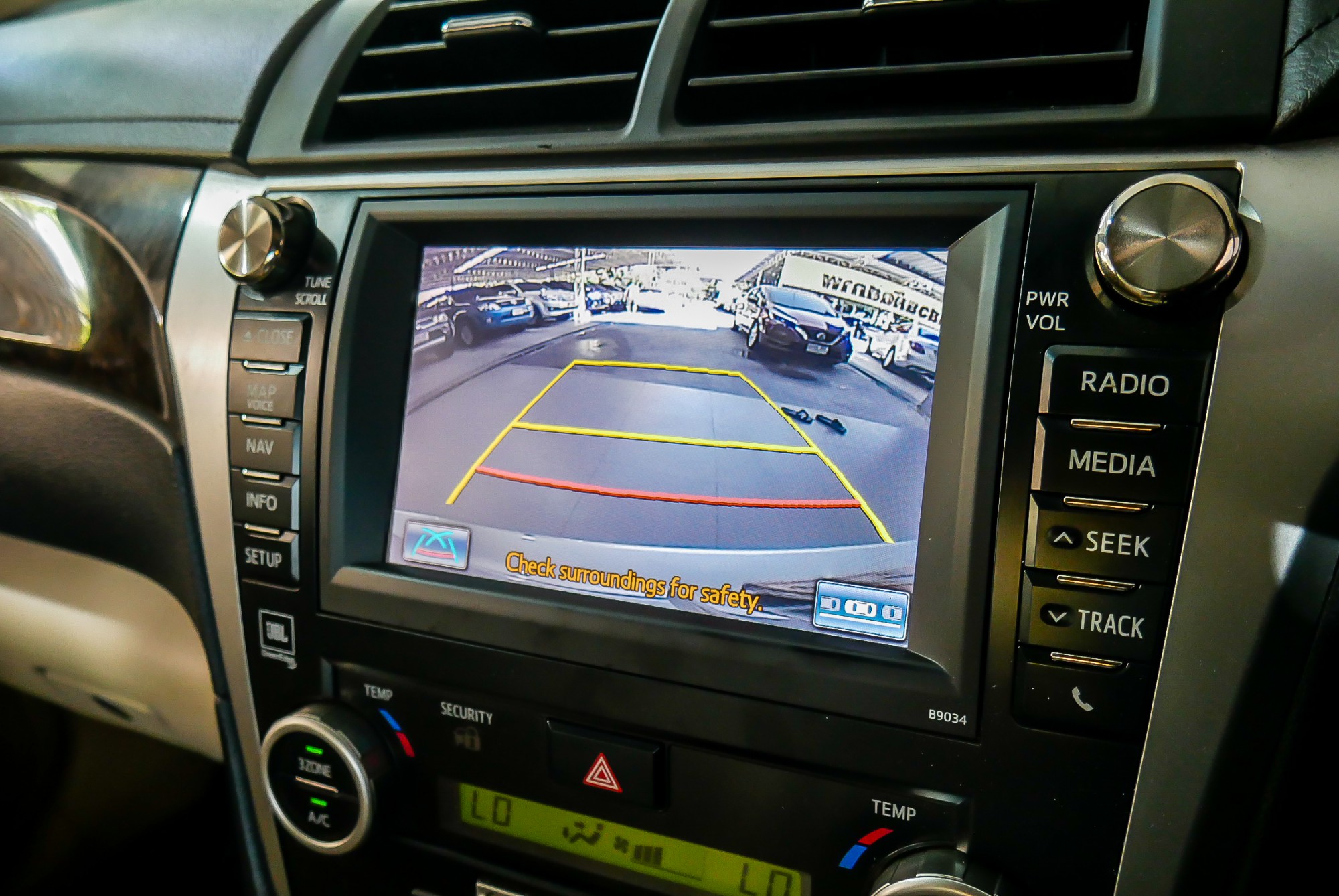 TOYOTA CAMRY 2.5 HV NAVI MINOR CHANGE ปี 2013 สีเทา (รูปที่ 14)