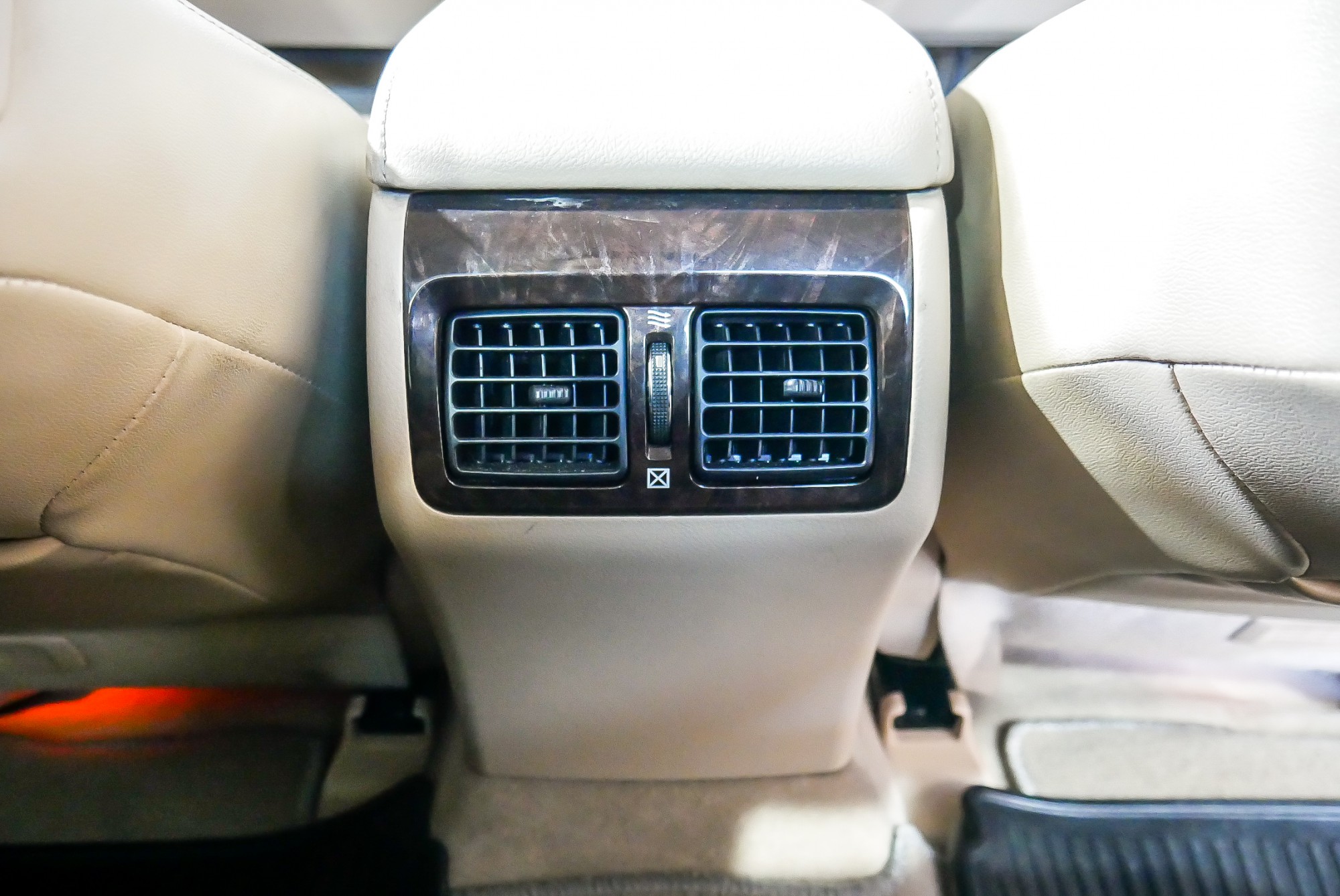 TOYOTA CAMRY 2.5 HV NAVI MINOR CHANGE ปี 2013 สีเทา (รูปที่ 17)