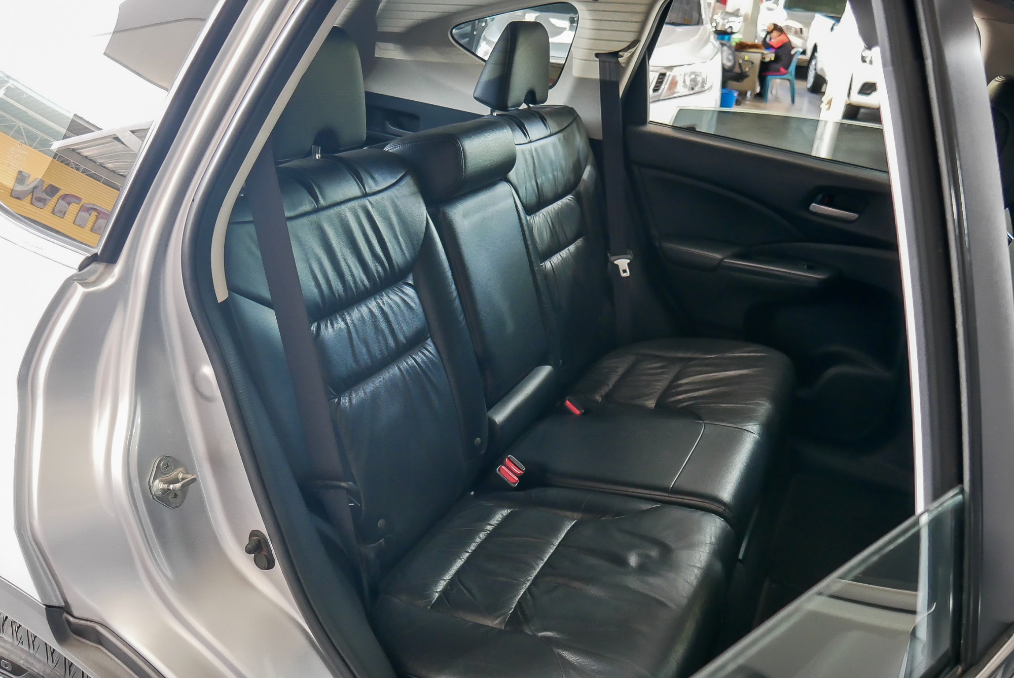 HONDA CR-V G4 2.4 EL NAVI 4WD. ปี 2013 สีเงิน (รูปที่ 14)
