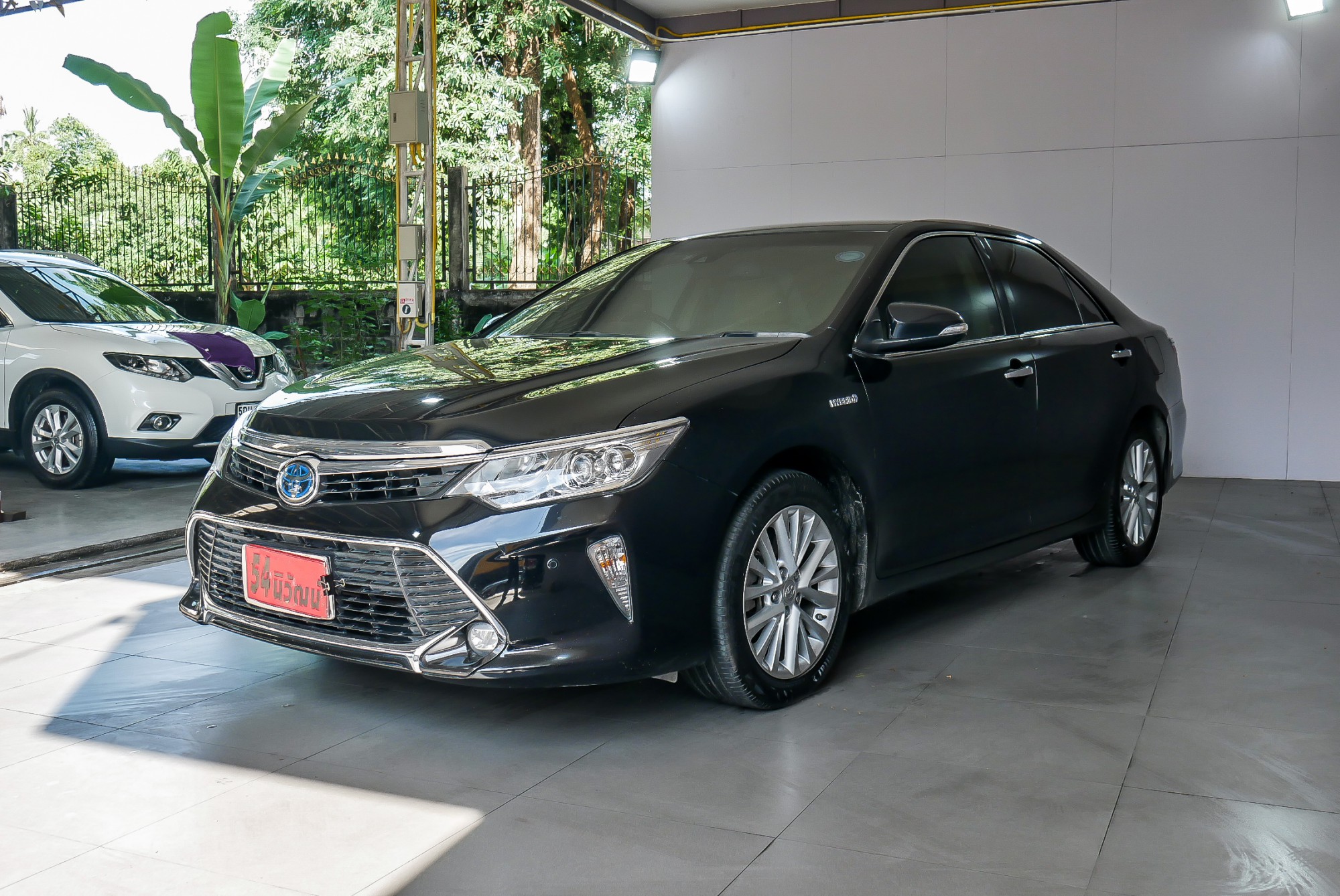 TOYOTA CAMRY 2.5 HV PREMIUM AT ปี 2016 สีดำ (รูปที่ 3)