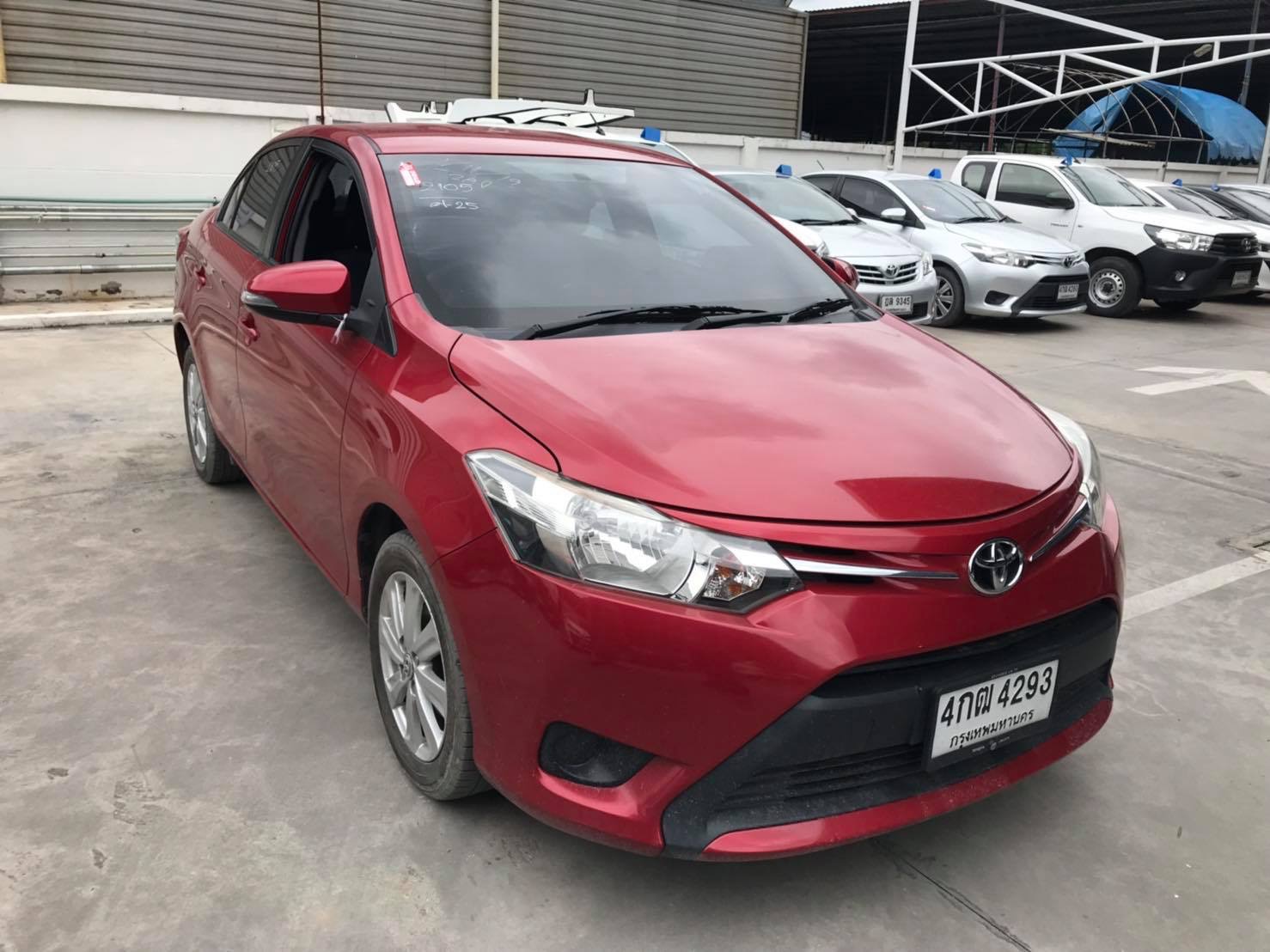 Toyota Vios ปี 2015 สีแดง (รูปที่ 4)