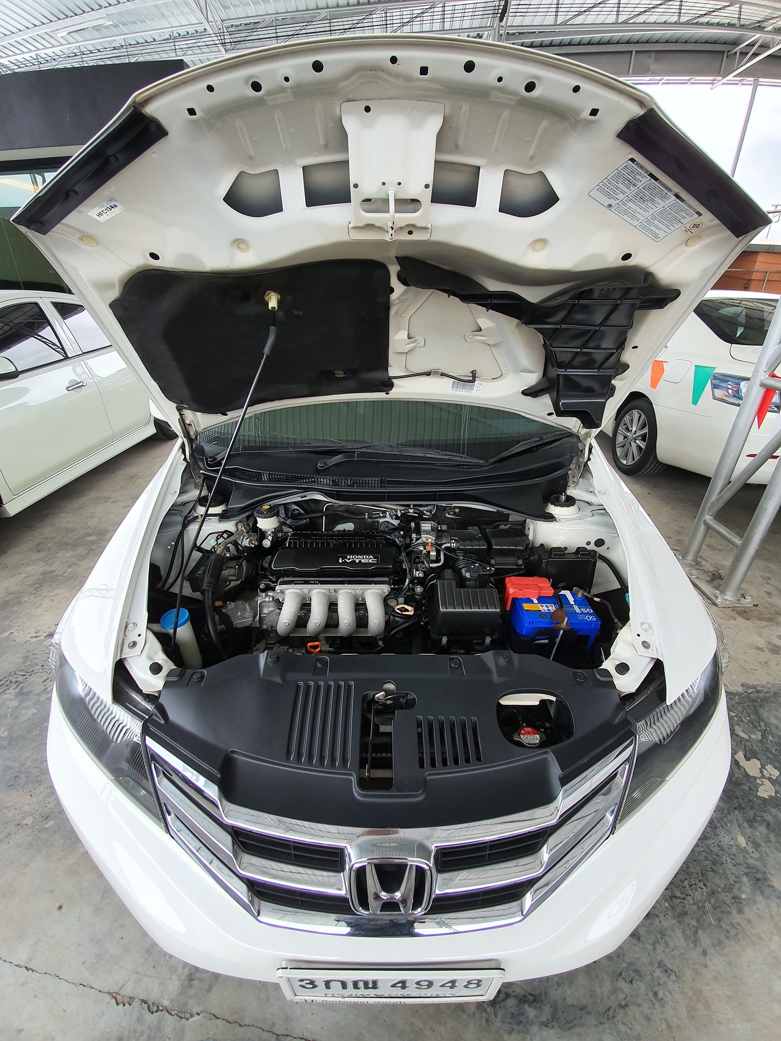 Honda City ปี 2012 สีขาว (รูปที่ 9)