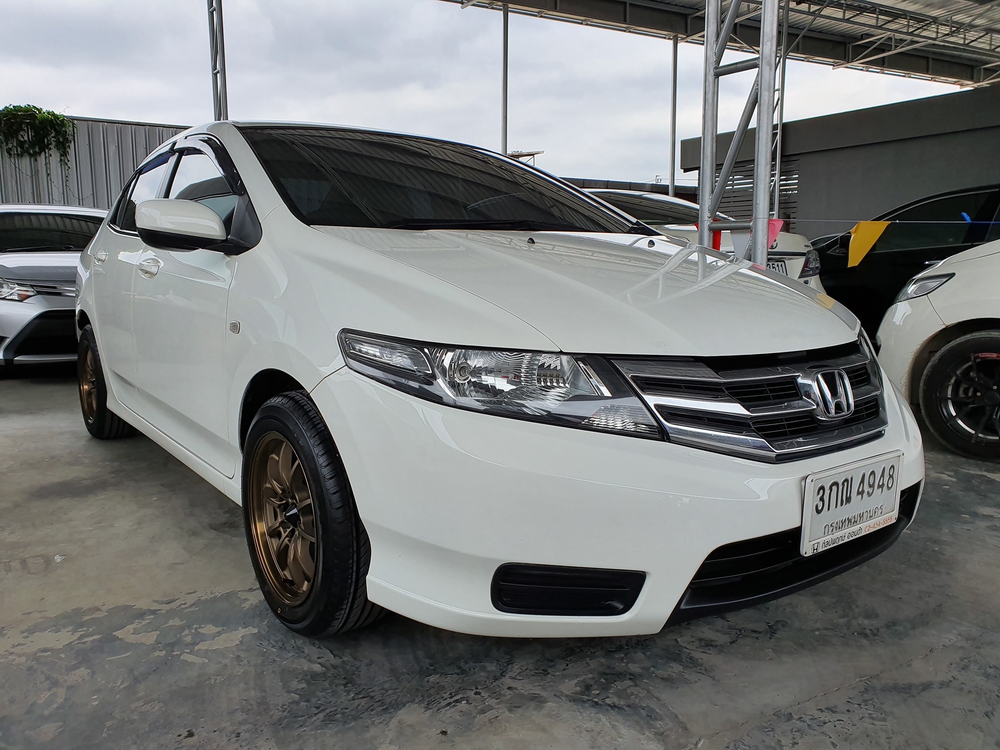 Honda City ปี 2012 สีขาว (รูปที่ 2)