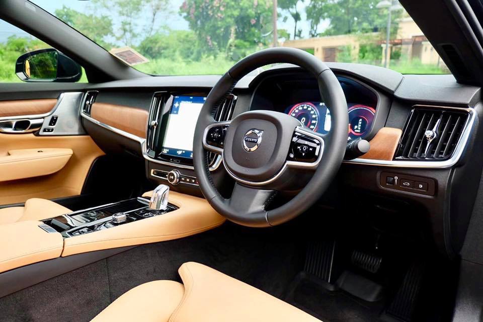 Volvo S90 ปี 2018 สีดำ (รูปที่ 10)