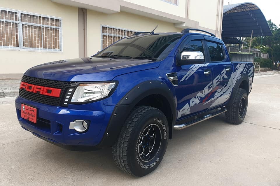 Ford Ranger 4 ประตู ปี 2014 สีน้ำเงิน