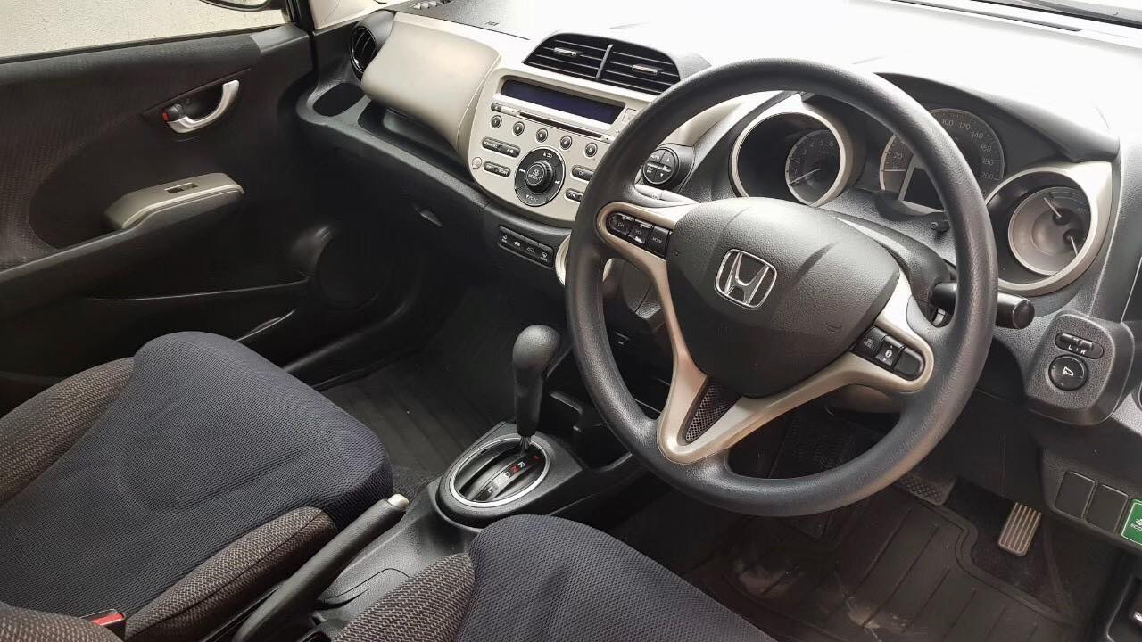 Honda Jazz GE ปี 2013 สีดำ (รูปที่ 10)