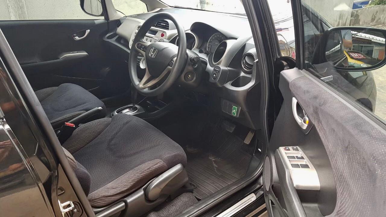 Honda Jazz GE ปี 2013 สีดำ (รูปที่ 11)