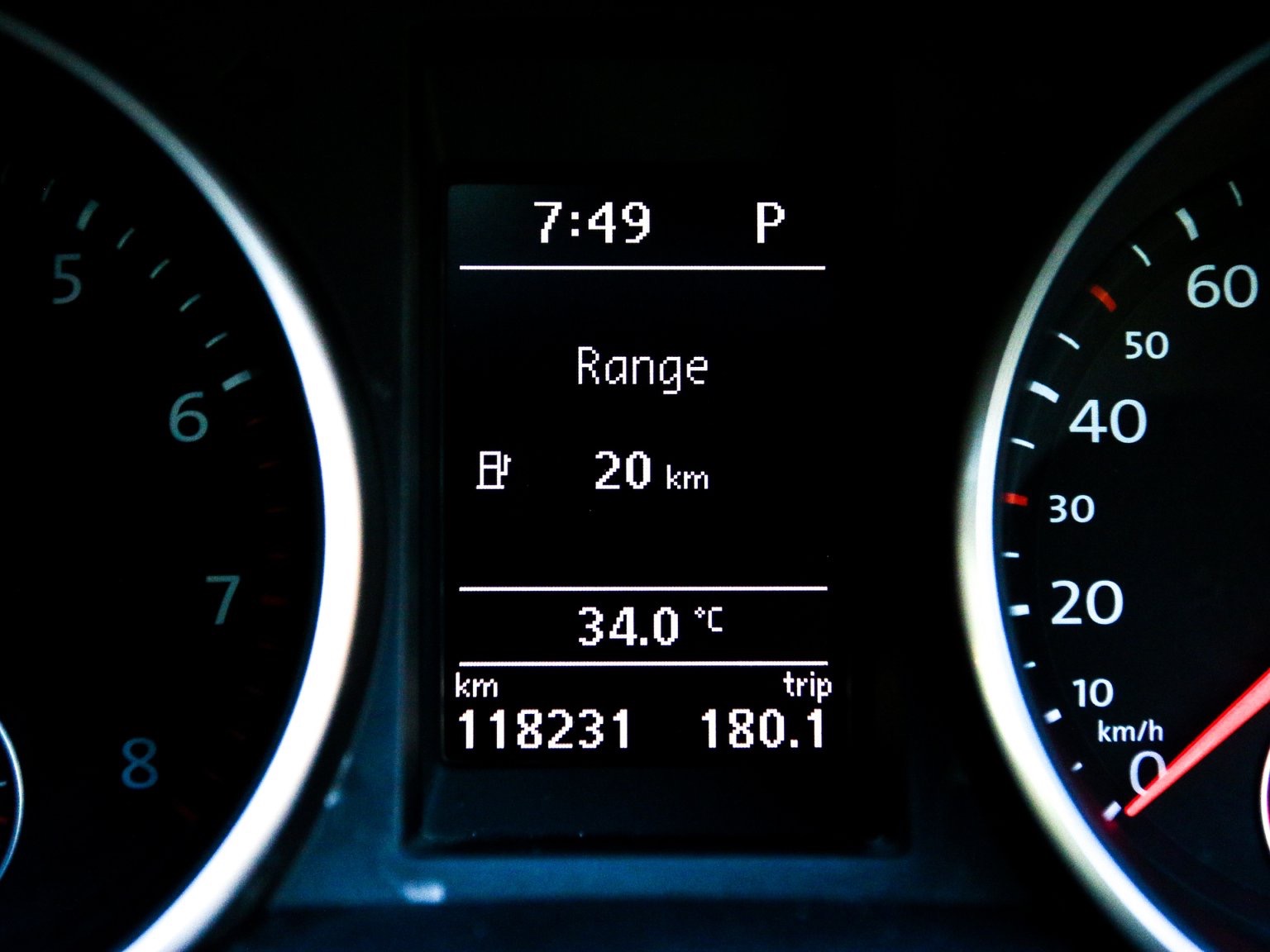 Volkswagen Golf MK6 ปี 2011 สีขาว (รูปที่ 5)