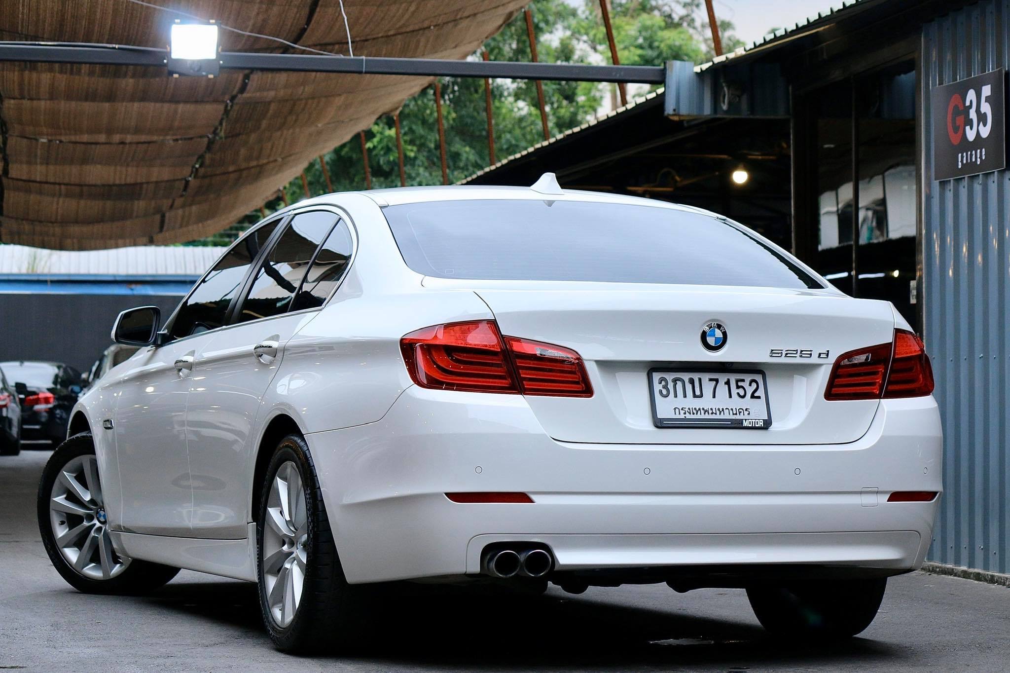 BMW 5 Series F10 525d ปี 2013 สีขาว (รูปที่ 3)