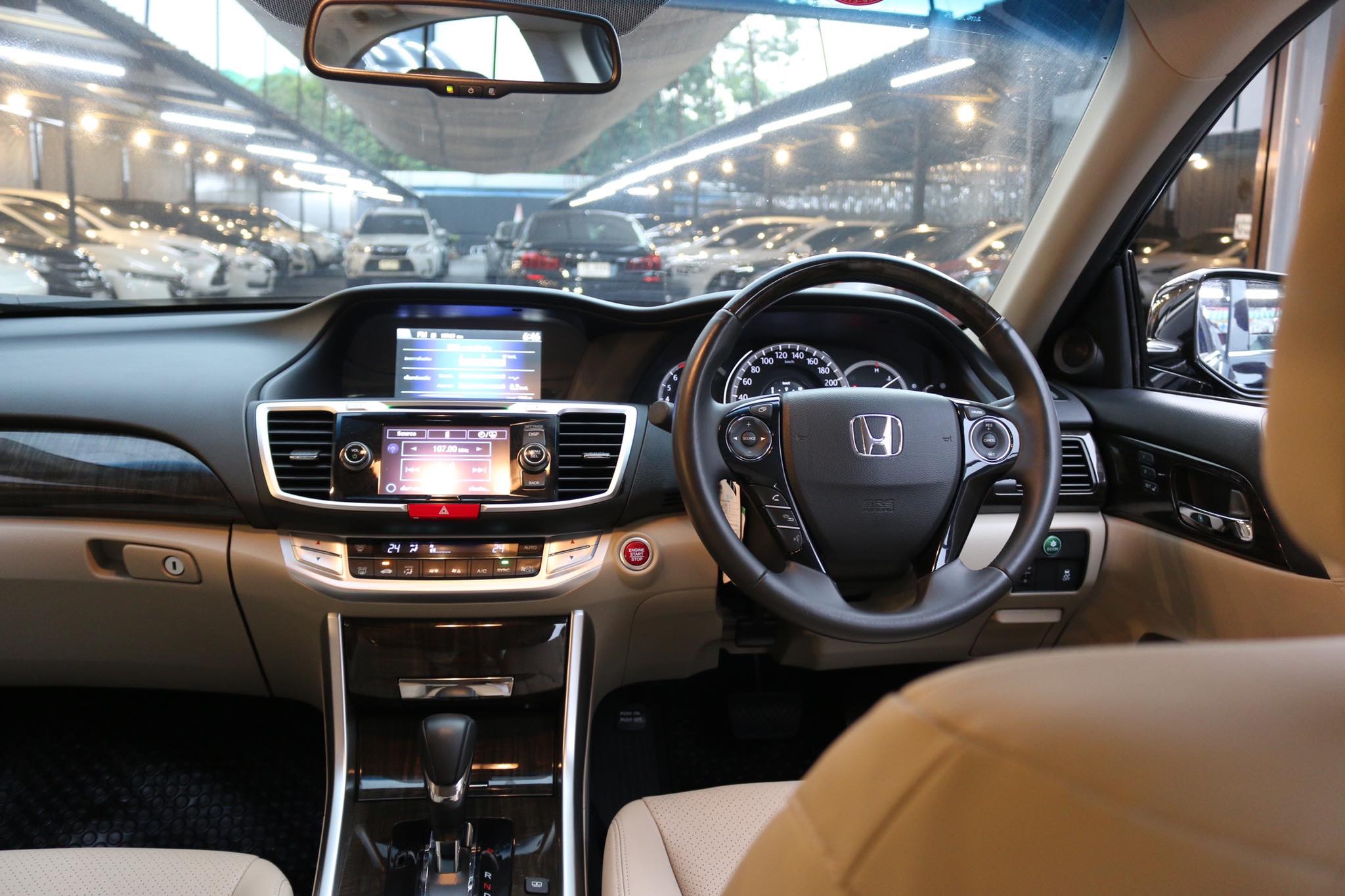 Honda Accord Gen 9 ปี 2013 สีดำ (รูปที่ 10)