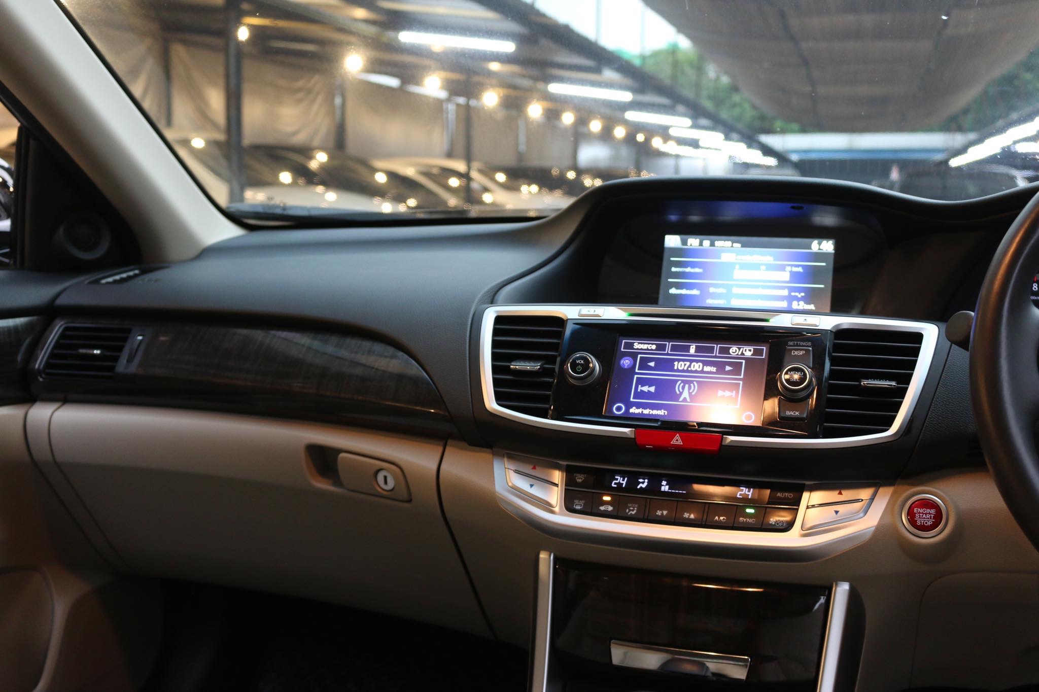 Honda Accord Gen 9 ปี 2013 สีดำ (รูปที่ 11)