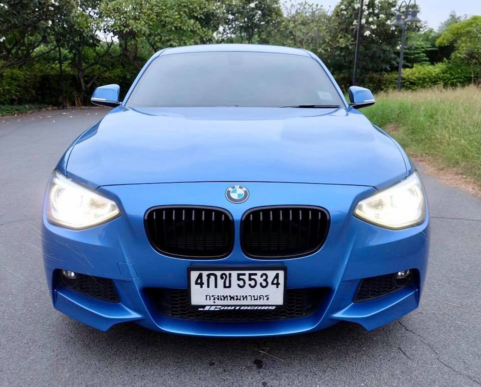 BMW 1 Series F20 116i ปี 2015 สีน้ำเงิน (รูปที่ 2)