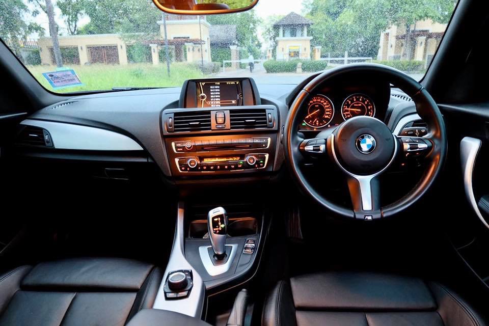 BMW 1 Series F20 116i ปี 2015 สีน้ำเงิน (รูปที่ 11)