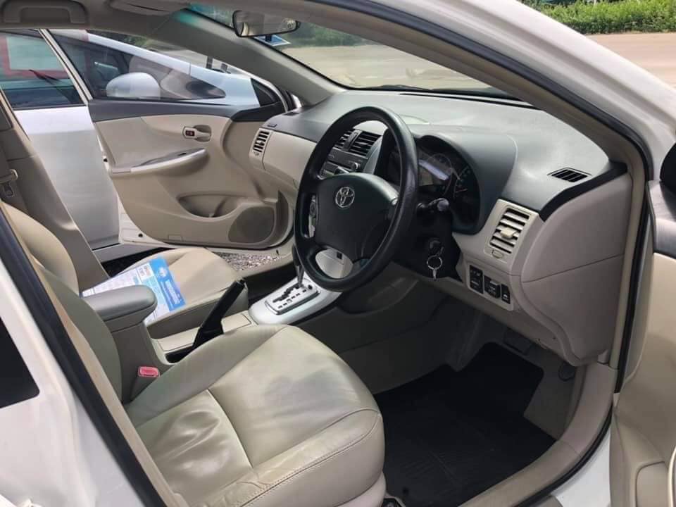 Toyota Corolla Altis ปี 2013 สีขาว (รูปที่ 5)