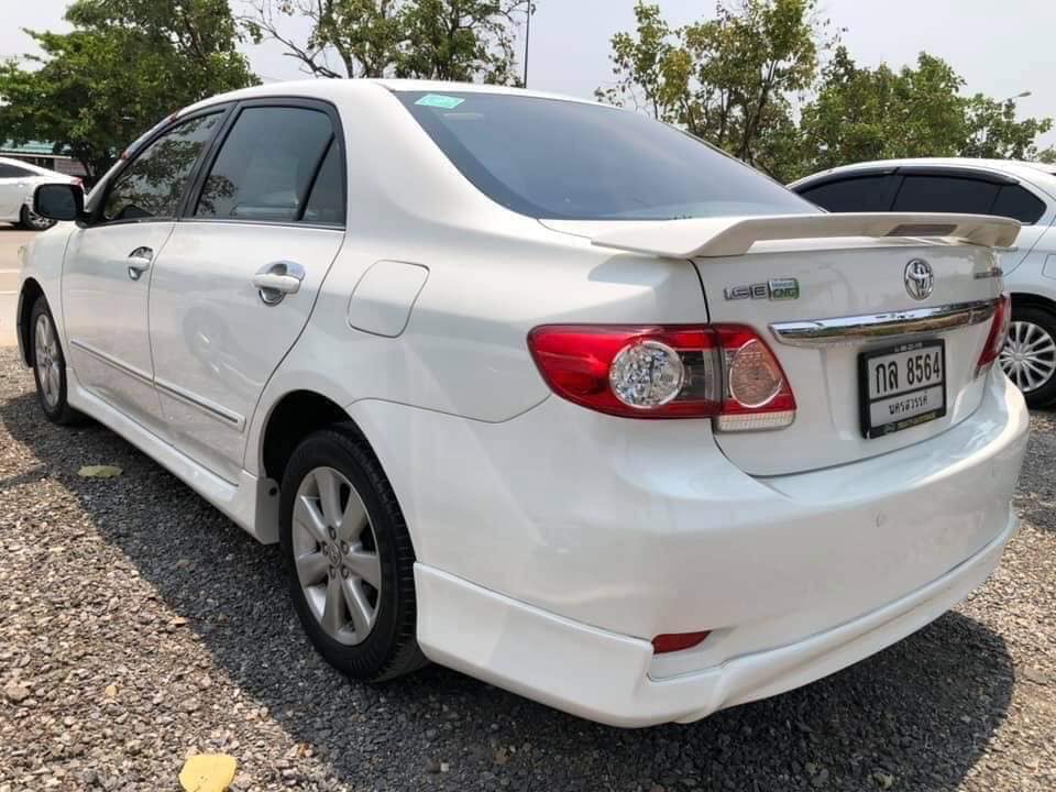 Toyota Corolla Altis ปี 2013 สีขาว