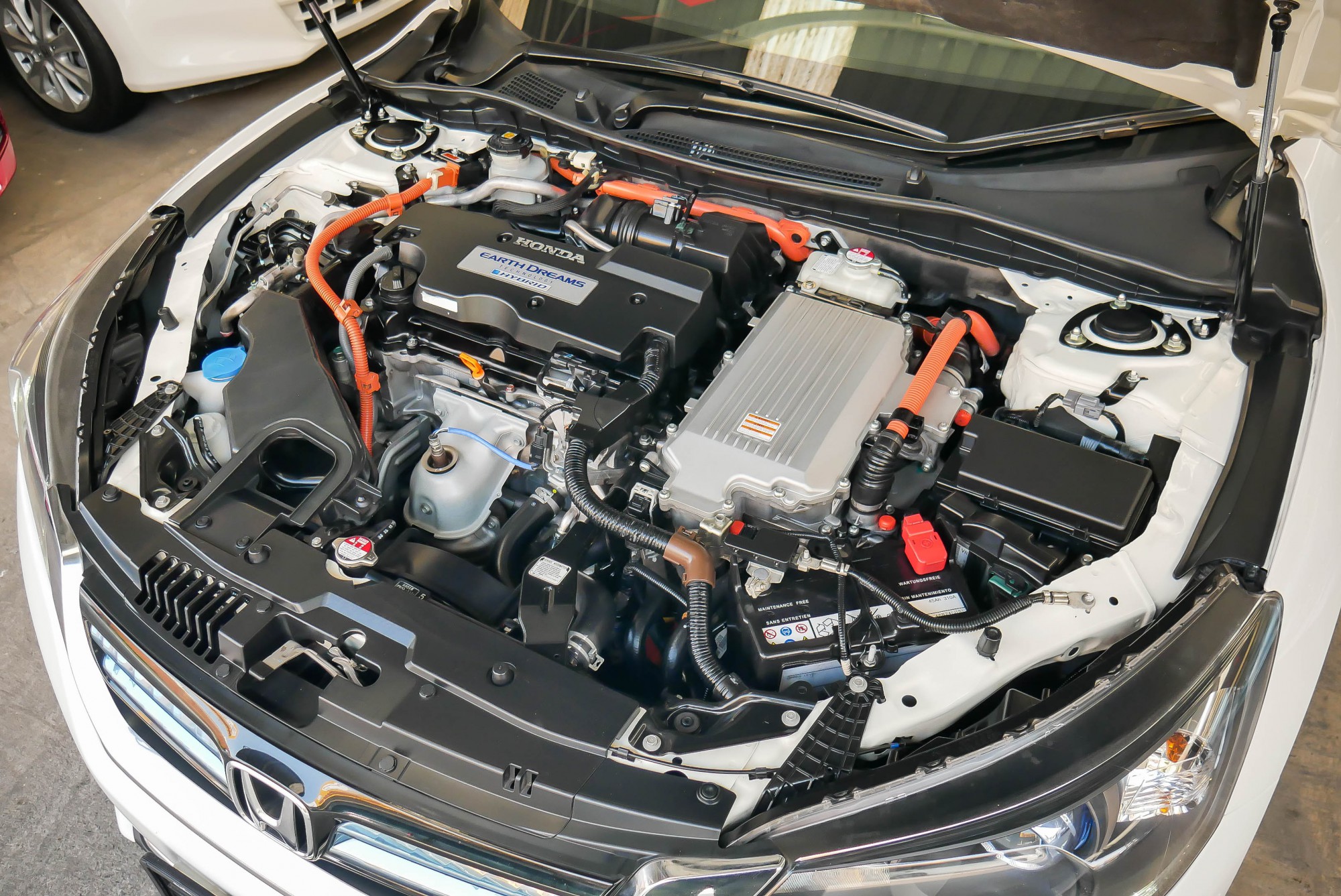 HONDA ACCORD G9 2.0 HYBRID AT ปี 2015 สีขาว (รูปที่ 5)