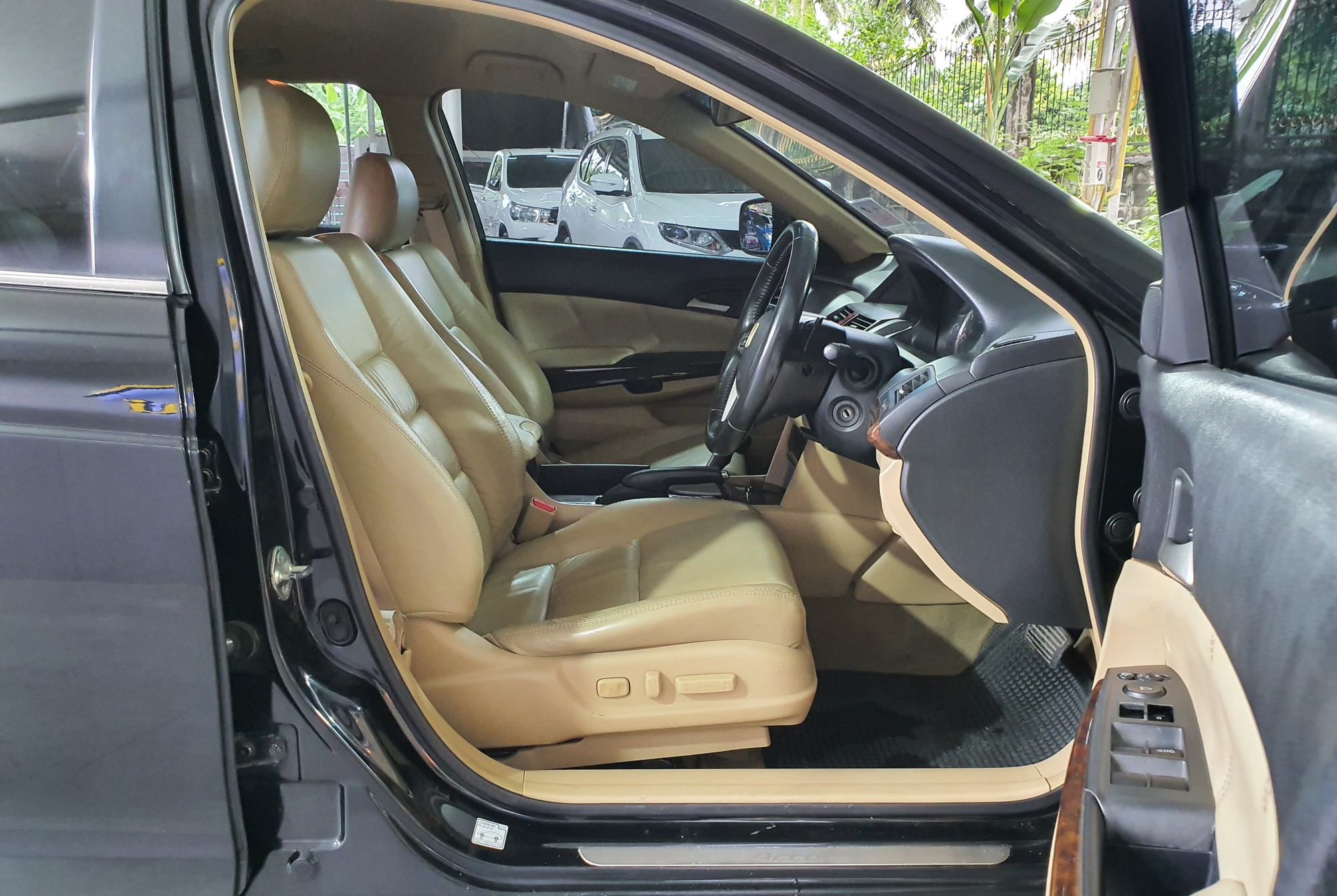 HONDA ACCORD G8 2.4 E AT ปี 2008 สีดำ (รูปที่ 9)