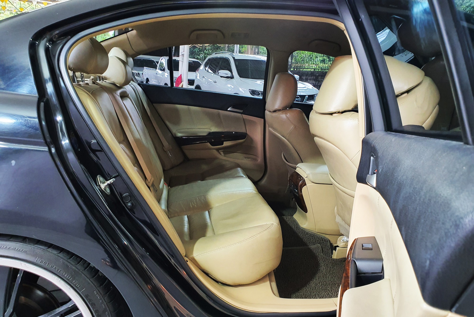 HONDA ACCORD G8 2.4 E AT ปี 2008 สีดำ (รูปที่ 13)