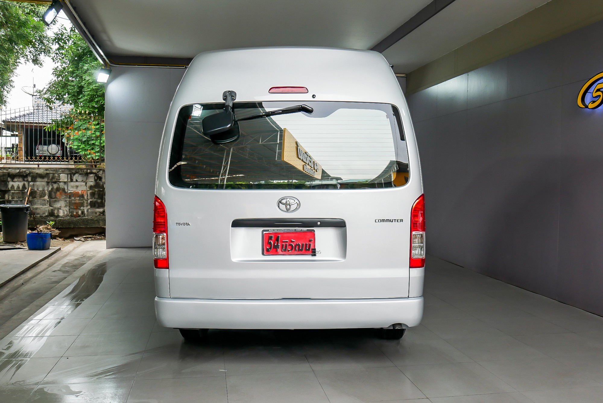 Toyota COMMUTER 3.0 D4D ปี 2014 สีเงิน (รูปที่ 14)