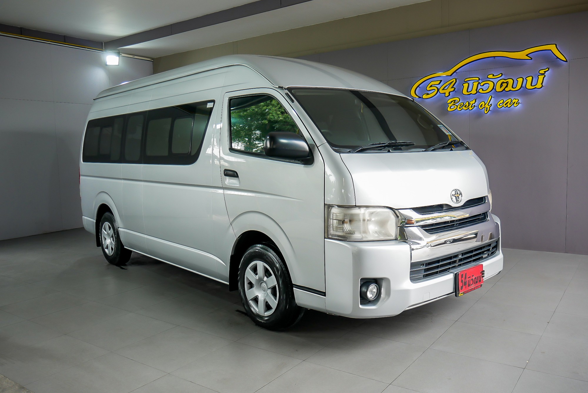 Toyota COMMUTER 3.0 D4D ปี 2014 สีเงิน