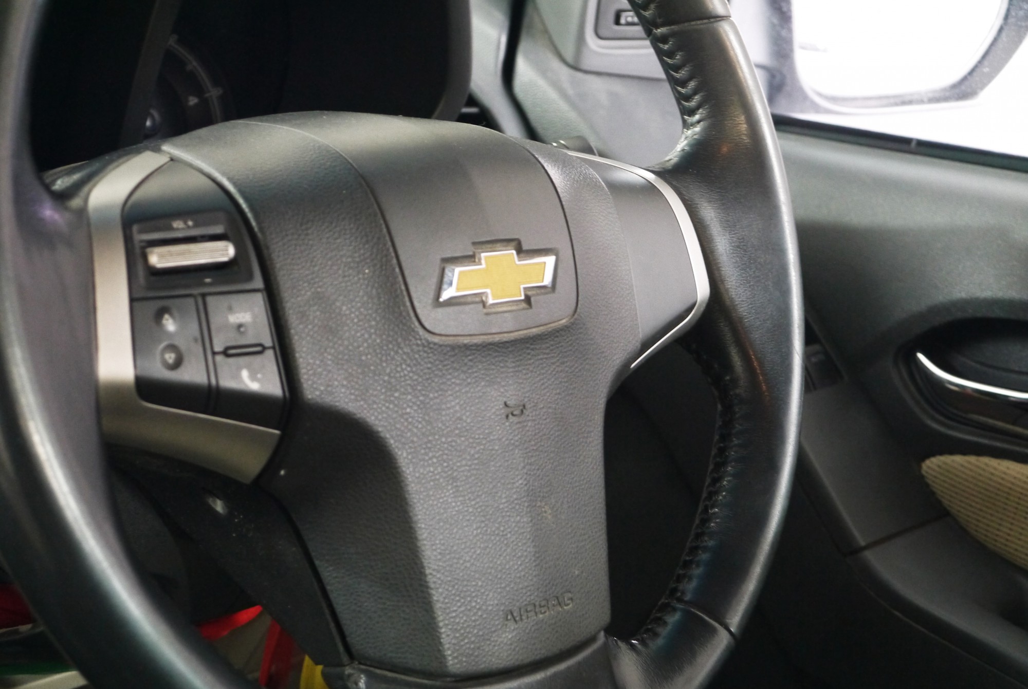 CHEVROLET COLORADO FLEX CAB 2.8 LTZ Z71 MT ปี 2014 (รูปที่ 9)