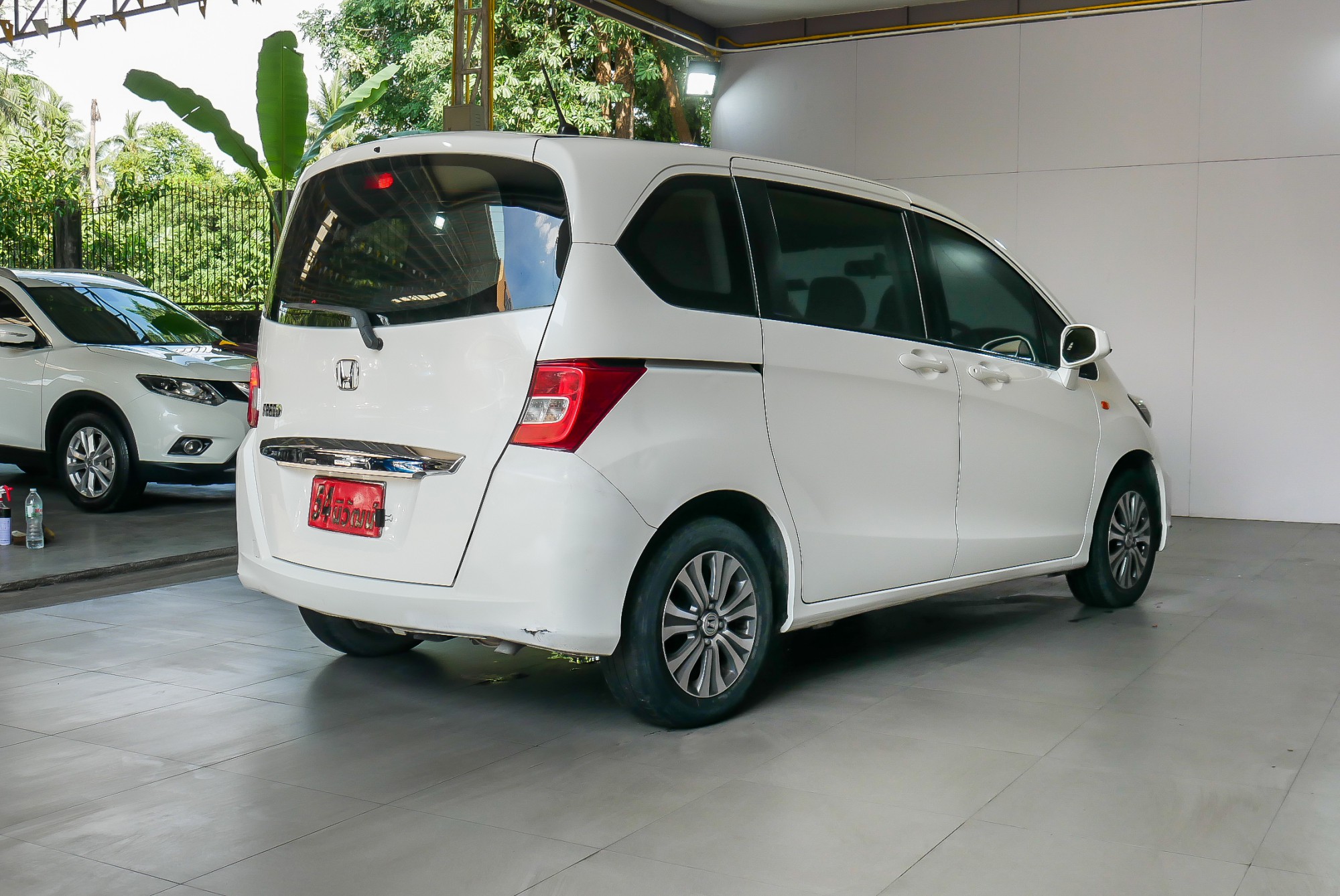 HONDA FREED 1.5 SE MINOR CHANGE ปี 2013 สีขาว (รูปที่ 16)