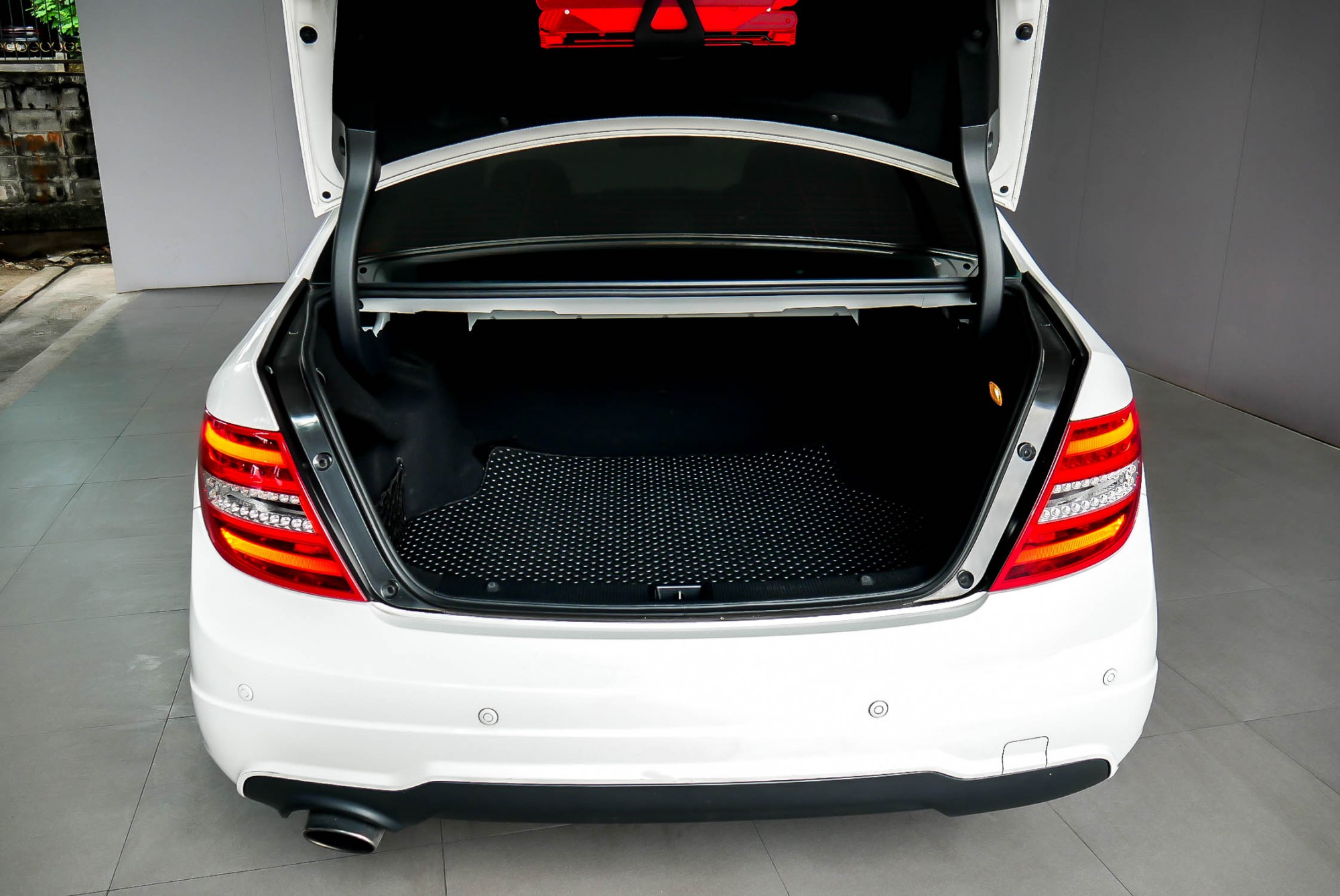 MERCEDES BENZ C200 W204 1.8 CGI BE STYLE AT ปี 2014 สีขาว (รูปที่ 16)