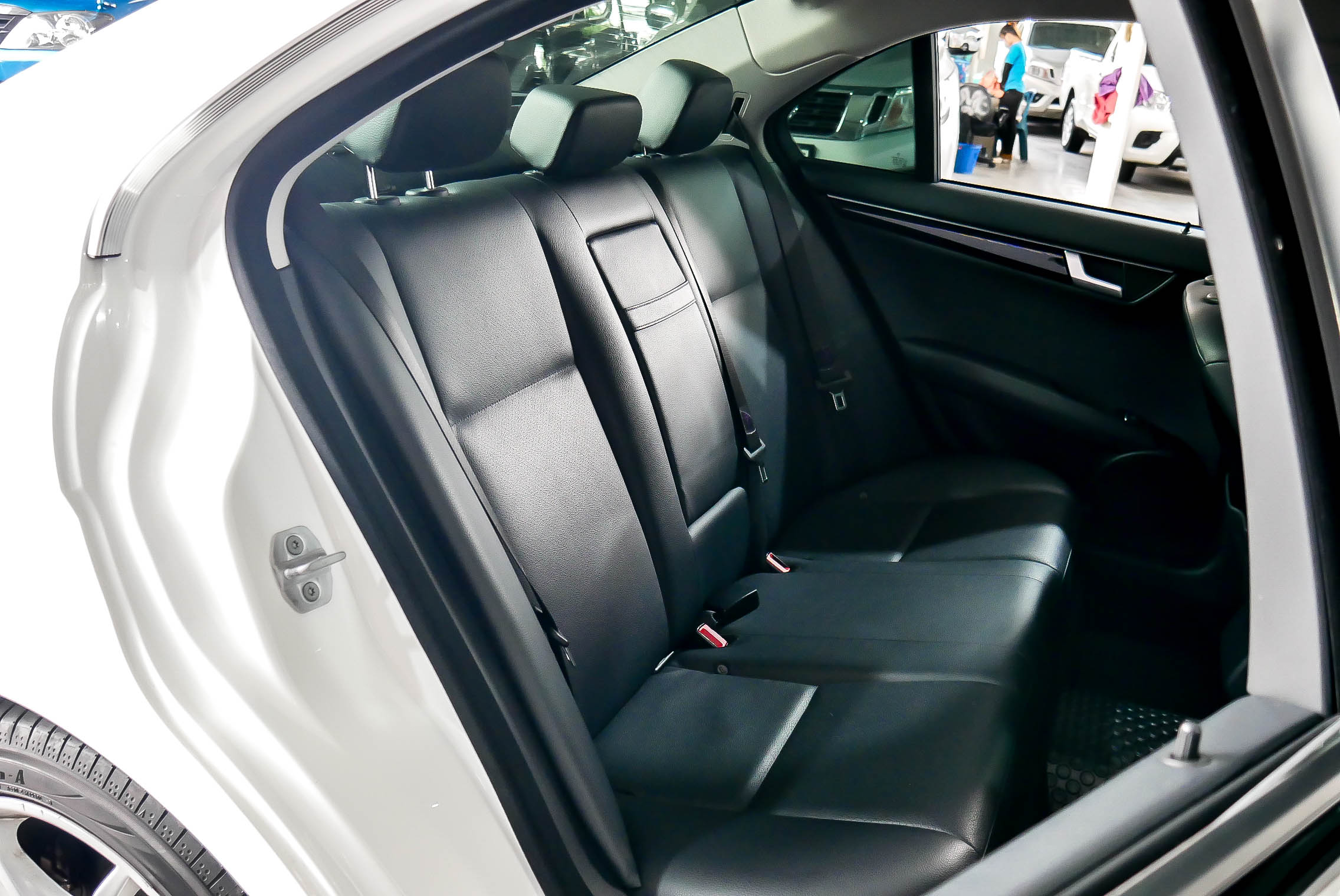 MERCEDES BENZ C200 W204 1.8 CGI BE STYLE AT ปี 2014 สีขาว (รูปที่ 12)