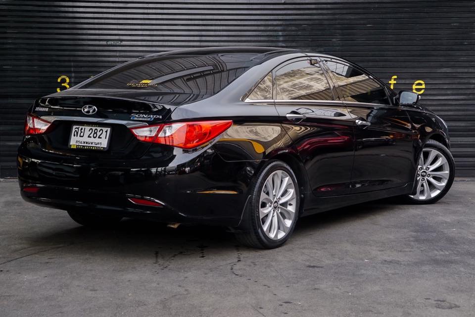 Hyundai Sonata ปี 2012 สีดำ (รูปที่ 2)