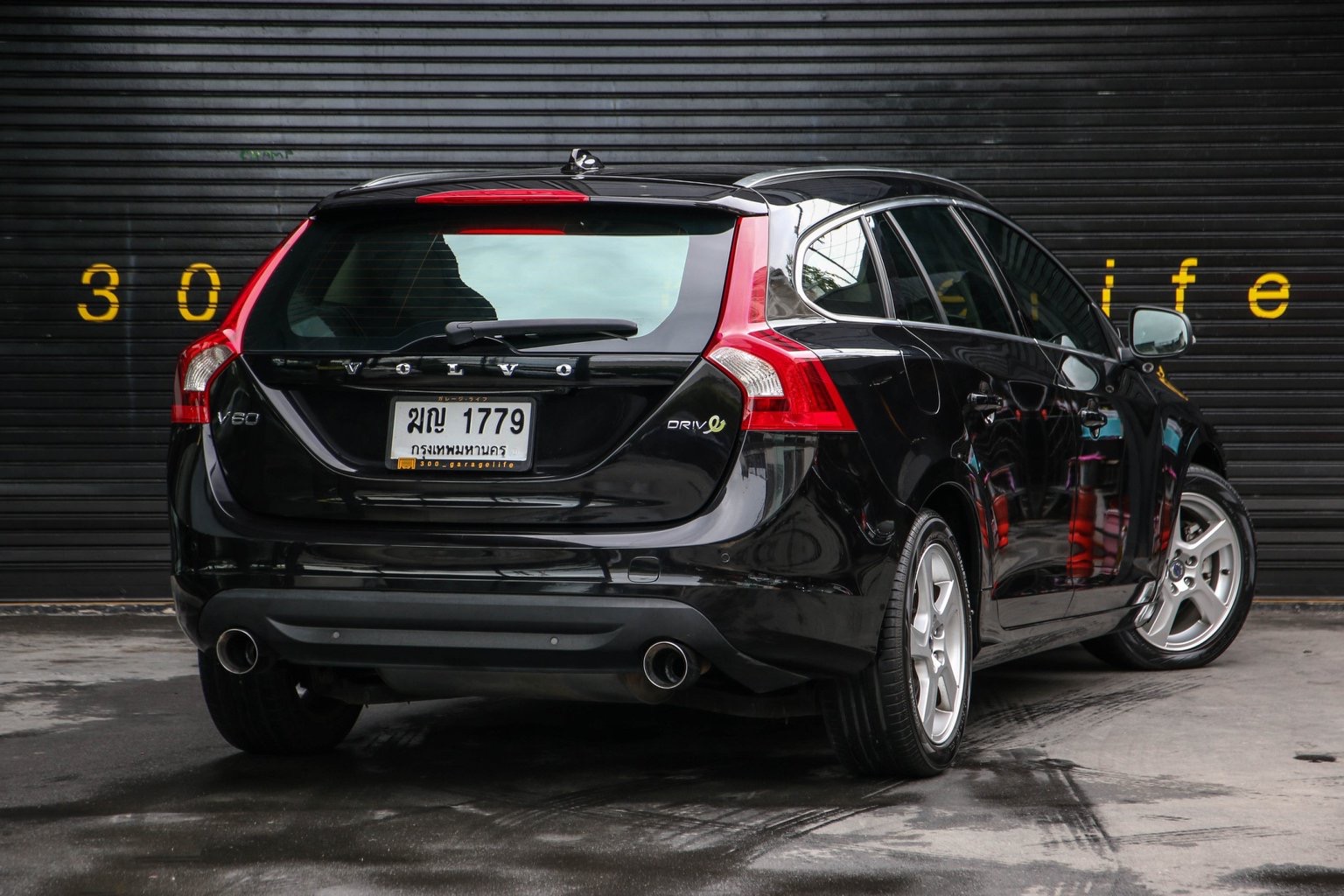 Volvo V60 ปี 2012 สีดำ (รูปที่ 2)