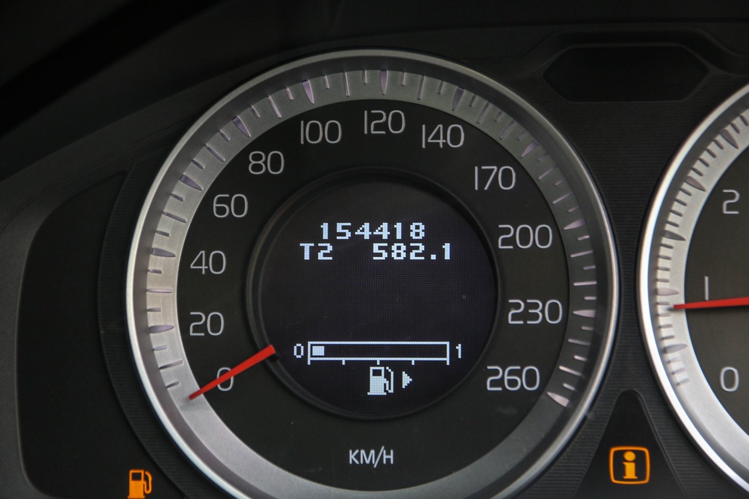 Volvo V60 ปี 2012 สีดำ (รูปที่ 5)
