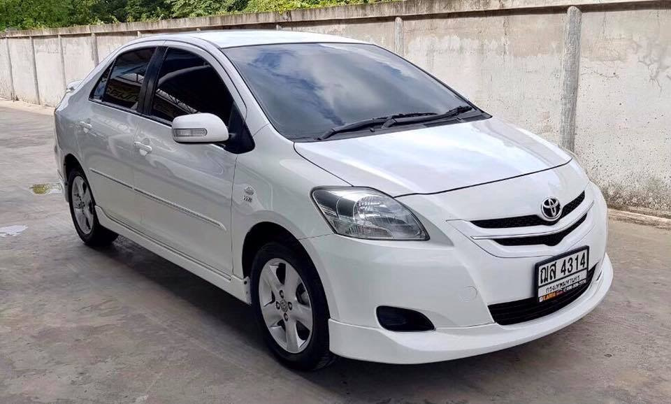 Toyota Vios ปี 2009 สีขาว