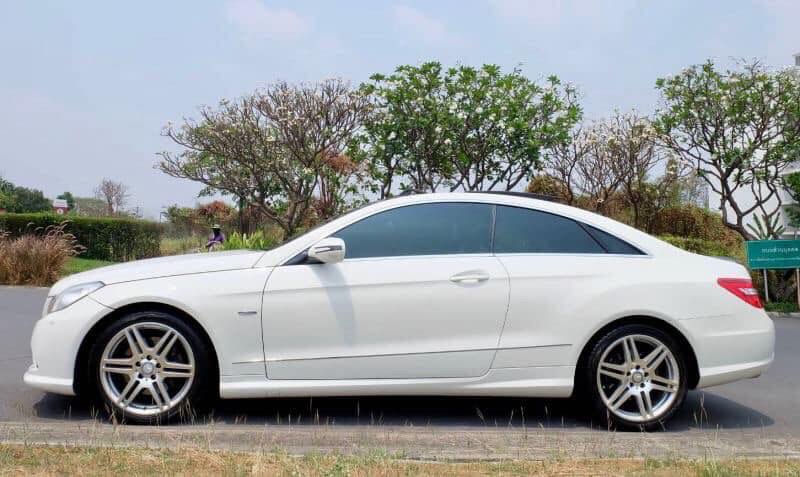Mercedes-Benz E-Class C207 E250 ปี 2010 สีขาว (รูปที่ 4)
